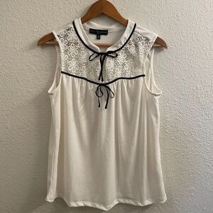 90s Romantic Revival Lace Yoke Tie Front Blouse Cream Sleeveless Feminine Boho